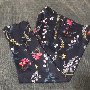 Navy floral Capri jegging size large